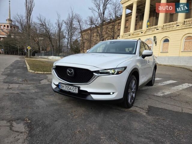 Белый Мазда СХ-5, объемом двигателя 2.5 л и пробегом 86 тыс. км за 18300 $, фото 1 на Automoto.ua