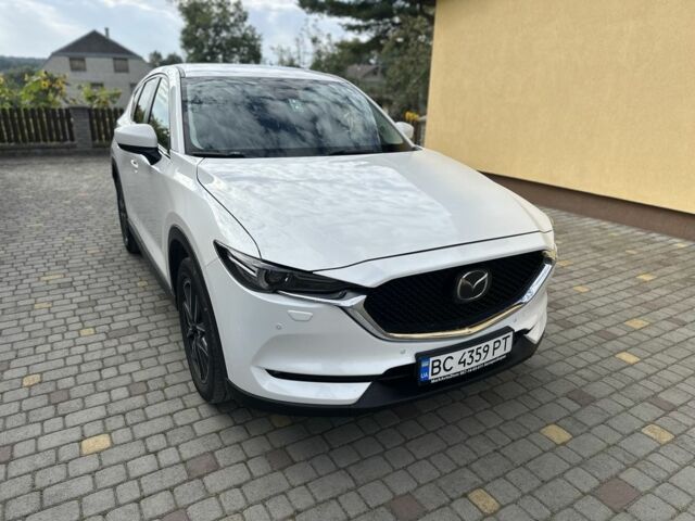 Белый Мазда СХ-5, объемом двигателя 2.5 л и пробегом 95 тыс. км за 21000 $, фото 1 на Automoto.ua