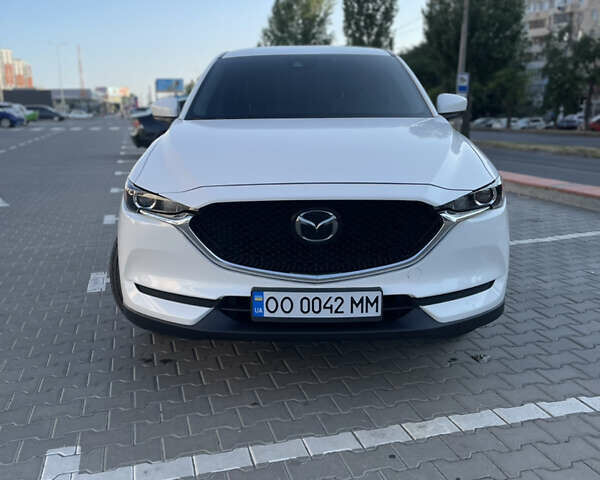 Білий Мазда СХ-5, об'ємом двигуна 2.49 л та пробігом 60 тис. км за 24500 $, фото 1 на Automoto.ua