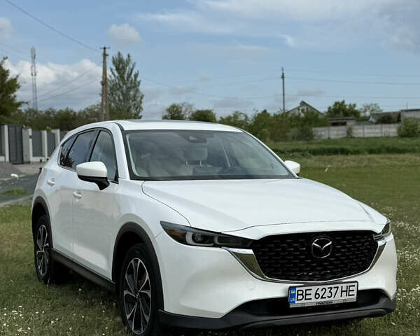 Белый Мазда СХ-5, объемом двигателя 2.49 л и пробегом 50 тыс. км за 25200 $, фото 1 на Automoto.ua