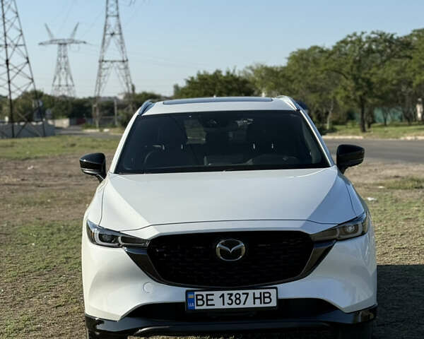 Белый Мазда СХ-5, объемом двигателя 2.49 л и пробегом 38 тыс. км за 27700 $, фото 1 на Automoto.ua
