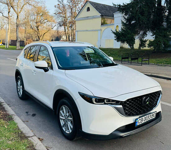 Белый Мазда СХ-5, объемом двигателя 2.5 л и пробегом 33 тыс. км за 26500 $, фото 1 на Automoto.ua