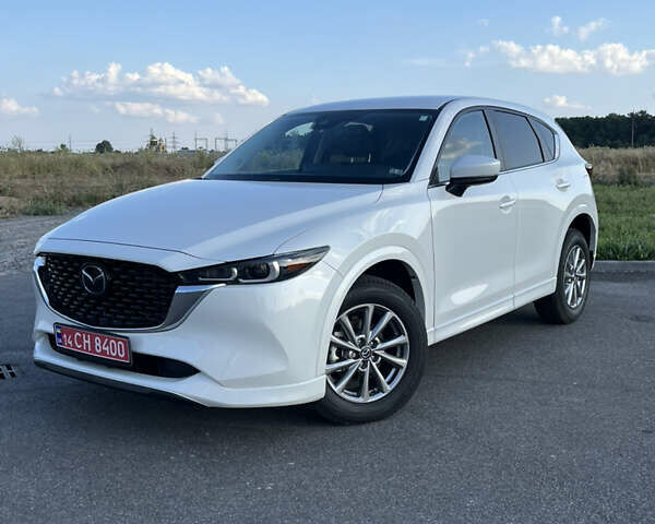 Белый Мазда СХ-5, объемом двигателя 2.5 л и пробегом 5 тыс. км за 26700 $, фото 1 на Automoto.ua