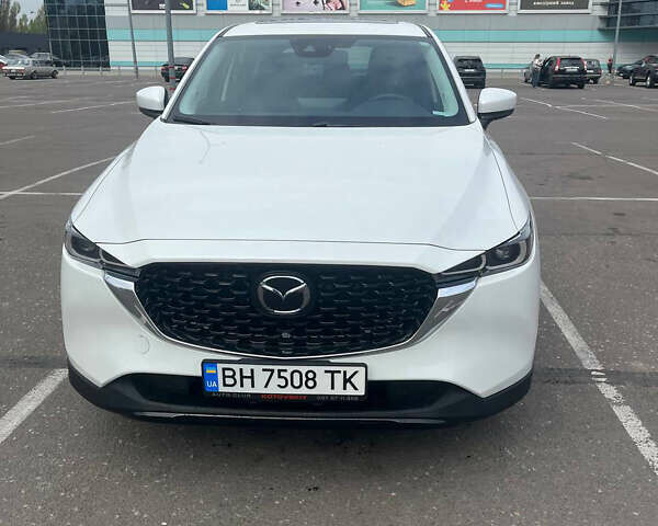 Белый Мазда СХ-5, объемом двигателя 2.49 л и пробегом 12 тыс. км за 26499 $, фото 1 на Automoto.ua