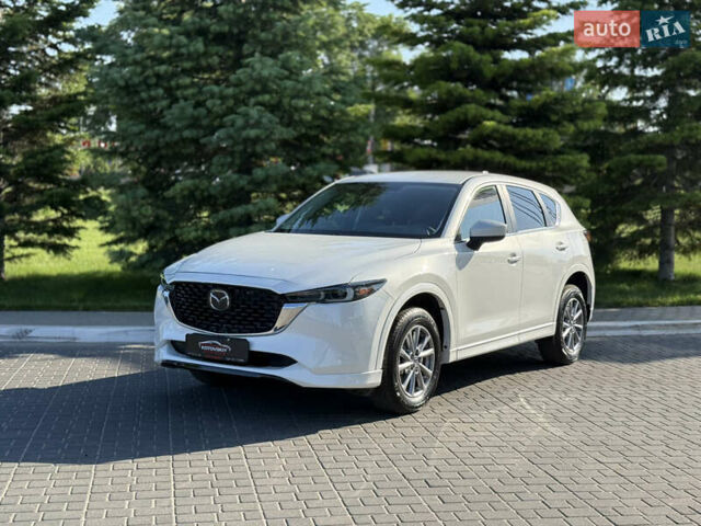 Белый Мазда СХ-5, объемом двигателя 2.49 л и пробегом 12 тыс. км за 24500 $, фото 1 на Automoto.ua