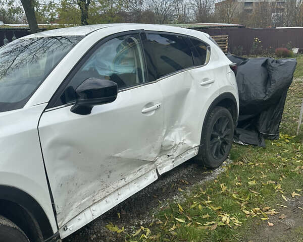 Білий Мазда СХ-5, об'ємом двигуна 2.49 л та пробігом 12 тис. км за 20500 $, фото 1 на Automoto.ua
