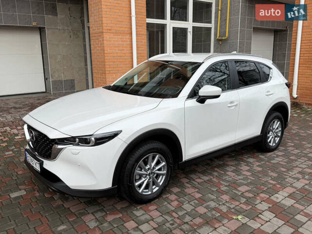 Белый Мазда СХ-5, объемом двигателя 2 л и пробегом 25 тыс. км за 30400 $, фото 1 на Automoto.ua