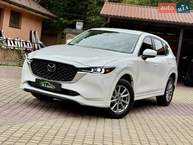 Білий Мазда СХ-5, об'ємом двигуна 2.5 л та пробігом 8 тис. км за 25500 $, фото 1 на Automoto.ua