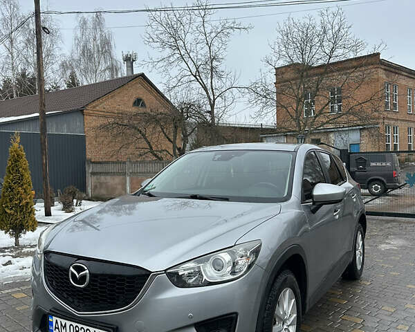 Серый Мазда СХ-5, объемом двигателя 2.2 л и пробегом 303 тыс. км за 9200 $, фото 1 на Automoto.ua