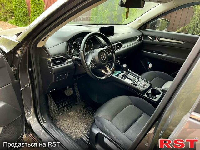 Серый Мазда СХ-5, объемом двигателя 2.2 л и пробегом 93 тыс. км за 20500 $, фото 1 на Automoto.ua