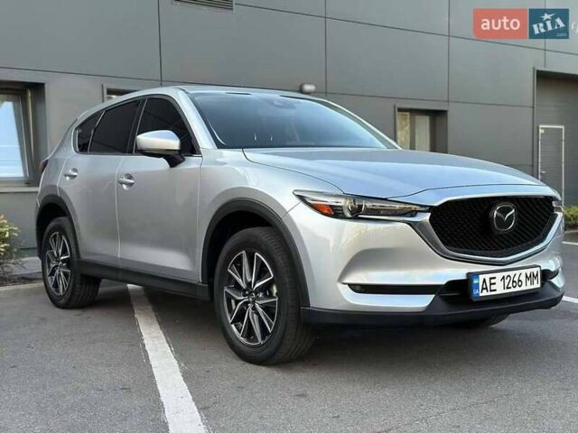 Серый Мазда СХ-5, объемом двигателя 2.49 л и пробегом 135 тыс. км за 17500 $, фото 1 на Automoto.ua