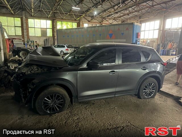 Серый Мазда СХ-5, объемом двигателя 2 л и пробегом 85 тыс. км за 11000 $, фото 1 на Automoto.ua