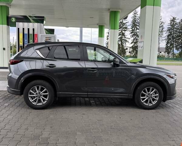 Мазда СХ-5 2023 в Черновцах на Automoto.ua Серый Мазда СХ-5, объемом двигателя 2.49 л и пробегом 15 тыс. км за 26000 $, фото 1 на Automoto.ua