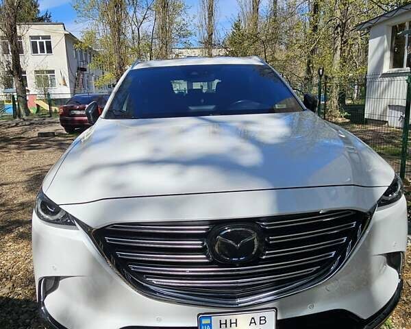 Белый Мазда СХ-9, объемом двигателя 2.5 л и пробегом 72 тыс. км за 27200 $, фото 1 на Automoto.ua