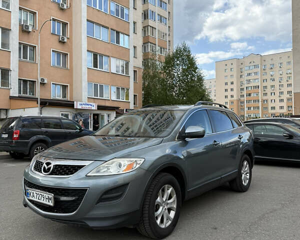 Зеленый Мазда СХ-9, объемом двигателя 3.73 л и пробегом 245 тыс. км за 9999 $, фото 1 на Automoto.ua