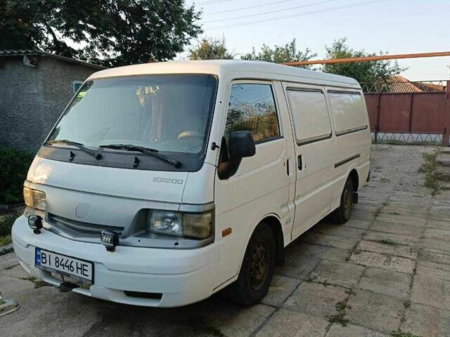 Белый Мазда E 2000, объемом двигателя 2.2 л и пробегом 430 тыс. км за 2900 $, фото 1 на Automoto.ua