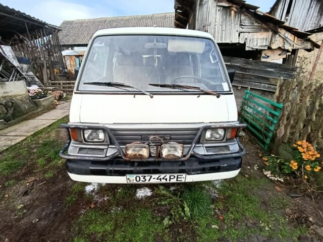 Белый Мазда E 2000, объемом двигателя 0 л и пробегом 300 тыс. км за 600 $, фото 1 на Automoto.ua