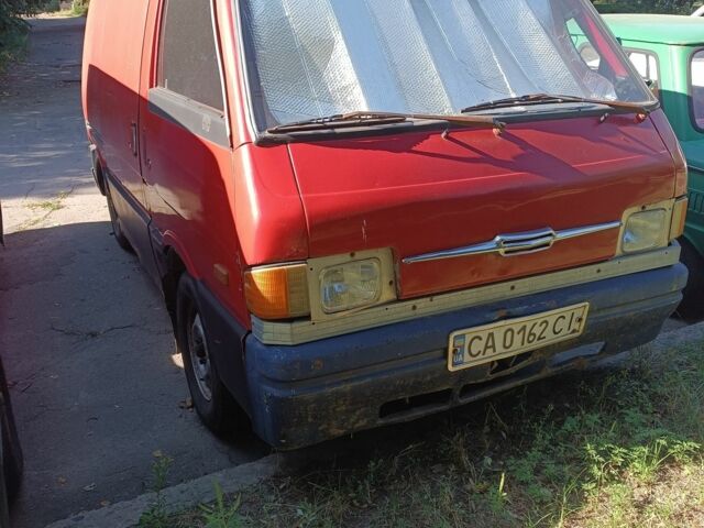 Червоний Мазда E 2000, об'ємом двигуна 1.4 л та пробігом 500 тис. км за 486 $, фото 1 на Automoto.ua