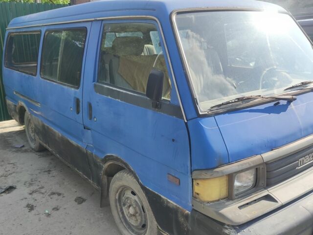 Синий Мазда E 2000, объемом двигателя 2 л и пробегом 540 тыс. км за 800 $, фото 1 на Automoto.ua