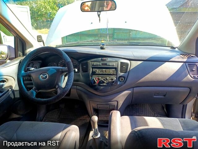 Мазда МПВ, объемом двигателя 2.3 л и пробегом 214 тыс. км за 2300 $, фото 1 на Automoto.ua