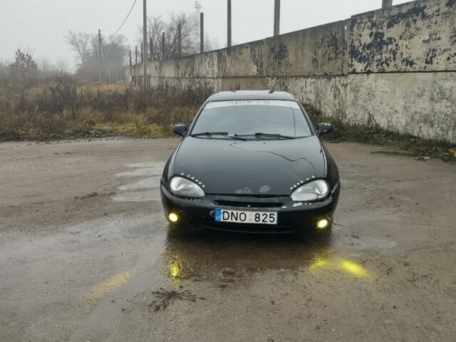 Черный Мазда МХ-3, объемом двигателя 1.6 л и пробегом 320 тыс. км за 593 $, фото 1 на Automoto.ua