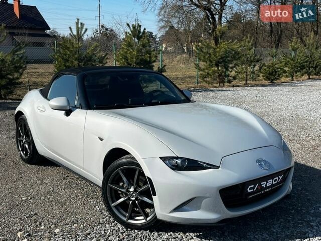 Білий Мазда МХ-5, об'ємом двигуна 2 л та пробігом 98 тис. км за 15800 $, фото 1 на Automoto.ua