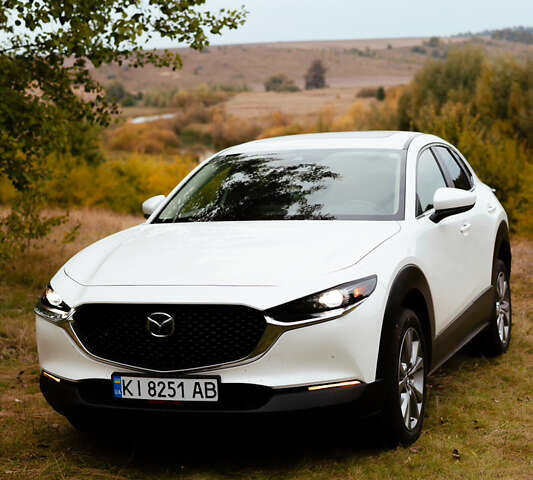 Белый Мазда CX-30, объемом двигателя 2.5 л и пробегом 40 тыс. км за 21000 $, фото 1 на Automoto.ua