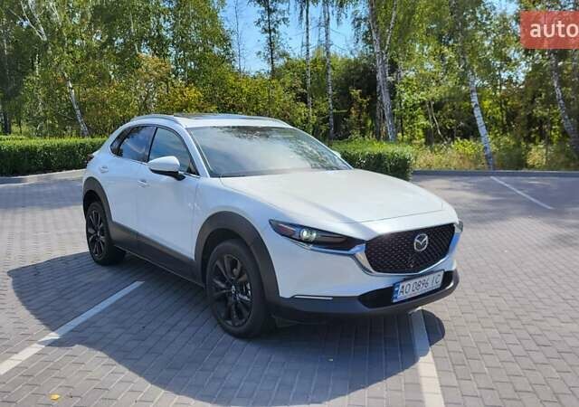 Белый Мазда CX-30, объемом двигателя 2.49 л и пробегом 52 тыс. км за 21500 $, фото 1 на Automoto.ua