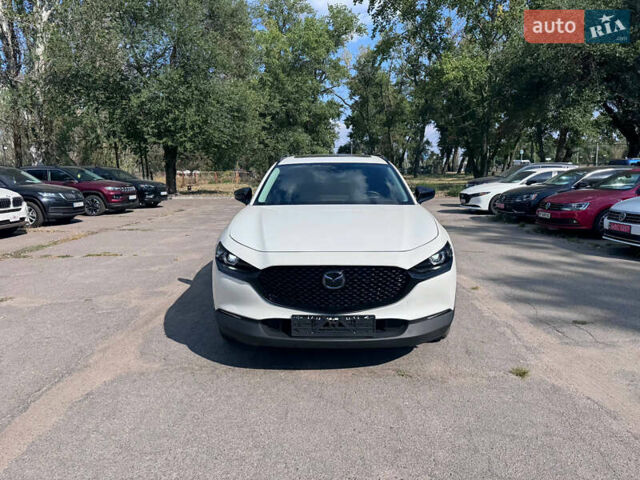 Білий Мазда CX-30, об'ємом двигуна 2.5 л та пробігом 63 тис. км за 21400 $, фото 1 на Automoto.ua