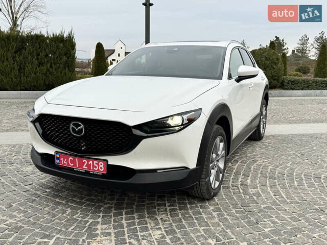 Белый Мазда CX-30, объемом двигателя 2.5 л и пробегом 49 тыс. км за 19900 $, фото 1 на Automoto.ua