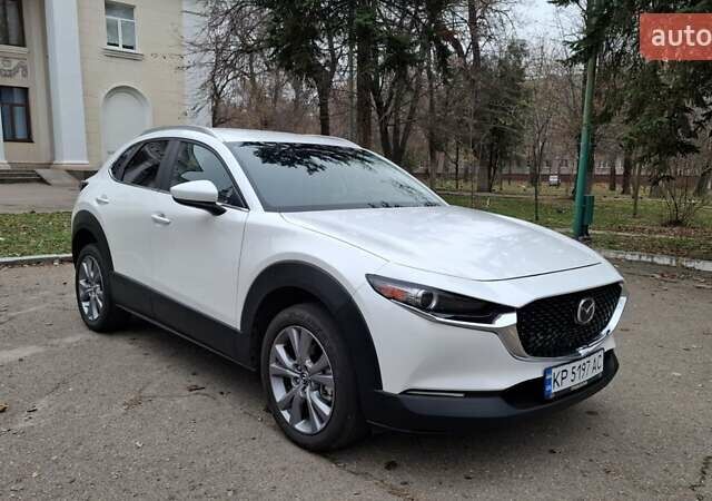 Белый Мазда CX-30, объемом двигателя 2.49 л и пробегом 48 тыс. км за 18800 $, фото 1 на Automoto.ua