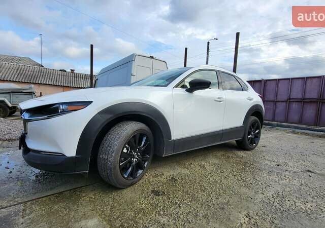 Білий Мазда CX-30, об'ємом двигуна 2.49 л та пробігом 46 тис. км за 26000 $, фото 1 на Automoto.ua