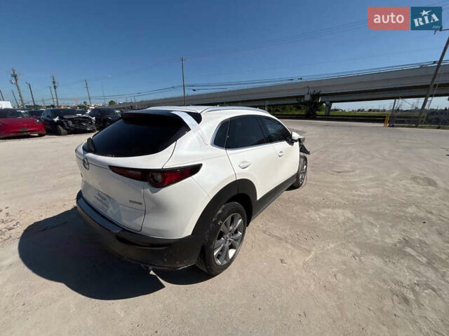 Белый Мазда CX-30, объемом двигателя 2.5 л и пробегом 34 тыс. км за 9500 $, фото 1 на Automoto.ua