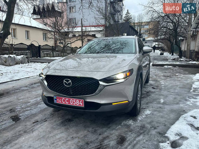 Бежевый Мазда CX-30, объемом двигателя 2.5 л и пробегом 94 тыс. км за 22999 $, фото 1 на Automoto.ua