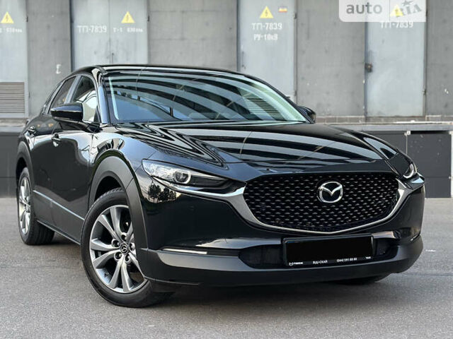 Черный Мазда CX-30, объемом двигателя 2 л и пробегом 29 тыс. км за 25499 $, фото 1 на Automoto.ua