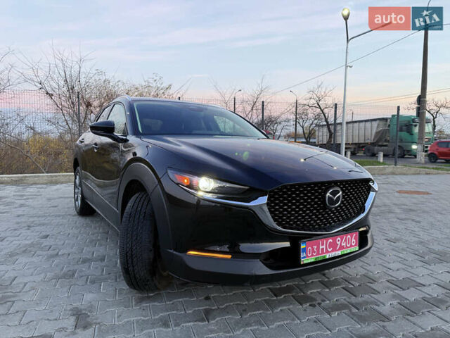 Черный Мазда CX-30, объемом двигателя 2.5 л и пробегом 8 тыс. км за 25000 $, фото 1 на Automoto.ua