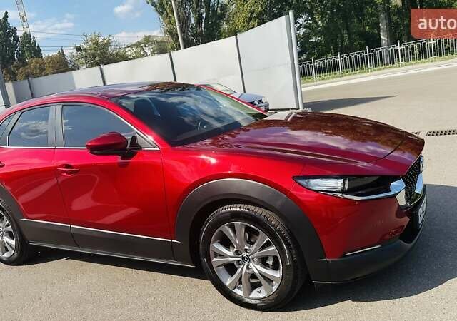 Красный Мазда CX-30, объемом двигателя 2 л и пробегом 71 тыс. км за 23900 $, фото 1 на Automoto.ua
