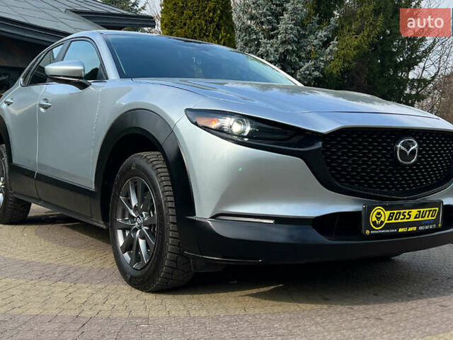 Серый Мазда CX-30, объемом двигателя 2.5 л и пробегом 68 тыс. км за 18450 $, фото 1 на Automoto.ua