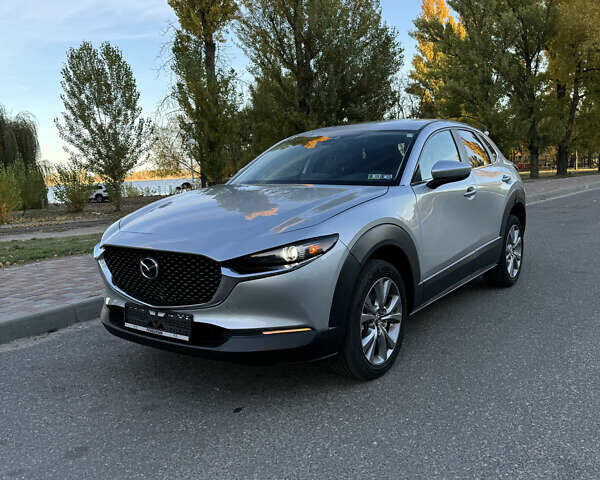 Серый Мазда CX-30, объемом двигателя 2.5 л и пробегом 25 тыс. км за 20000 $, фото 1 на Automoto.ua
