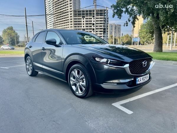 Серый Мазда CX-30, объемом двигателя 2 л и пробегом 52 тыс. км за 26500 $, фото 1 на Automoto.ua