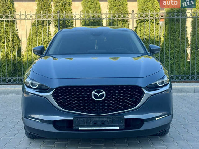 Серый Мазда CX-30, объемом двигателя 2 л и пробегом 67 тыс. км за 21200 $, фото 1 на Automoto.ua