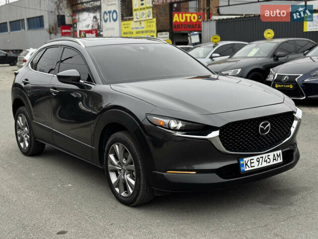 Серый Мазда CX-30, объемом двигателя 2.49 л и пробегом 52 тыс. км за 18000 $, фото 1 на Automoto.ua