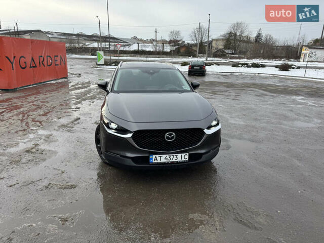 Серый Мазда CX-30, объемом двигателя 2.49 л и пробегом 77 тыс. км за 21000 $, фото 1 на Automoto.ua