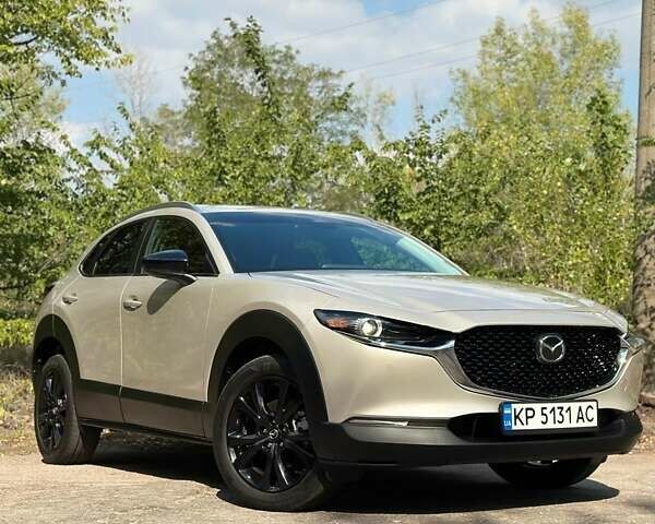 Сірий Мазда CX-30, об'ємом двигуна 2.49 л та пробігом 29 тис. км за 23900 $, фото 1 на Automoto.ua