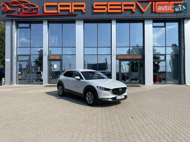 Серый Мазда CX-30, объемом двигателя 2 л и пробегом 7 тыс. км за 28999 $, фото 1 на Automoto.ua