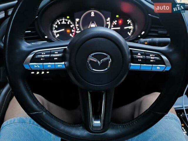 Синий Мазда CX-30, объемом двигателя 2.5 л и пробегом 55 тыс. км за 21200 $, фото 1 на Automoto.ua