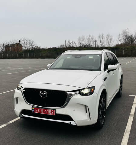 Белый Мазда CX-90, объемом двигателя 3.28 л и пробегом 10 тыс. км за 43000 $, фото 1 на Automoto.ua