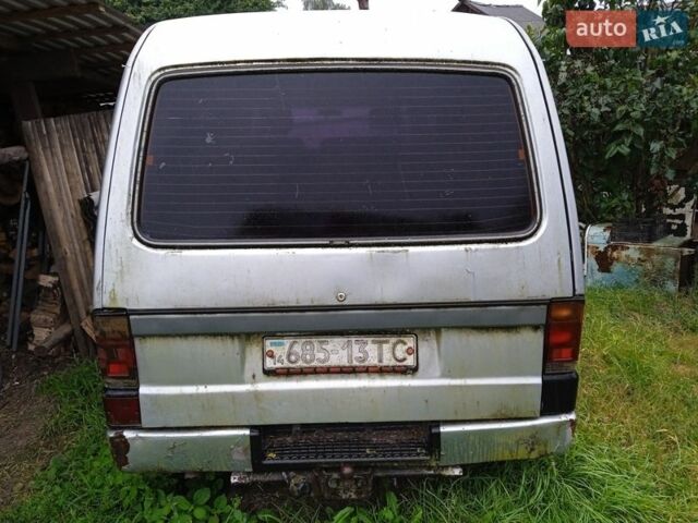 Сірий Мазда E-series, об'ємом двигуна 2.2 л та пробігом 350 тис. км за 3099 $, фото 1 на Automoto.ua