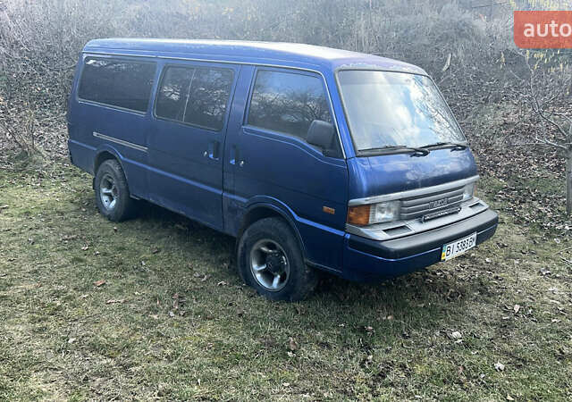 Синий Мазда E-series, объемом двигателя 2.2 л и пробегом 650 тыс. км за 6000 $, фото 1 на Automoto.ua