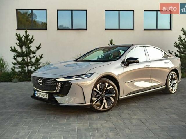 Серый Мазда EZ-6, объемом двигателя 0 л и пробегом 1 тыс. км за 30000 $, фото 1 на Automoto.ua